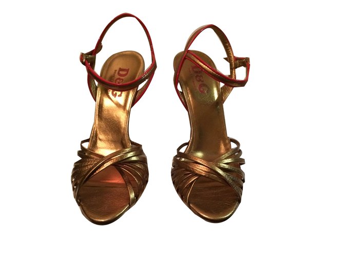 Dolce & Gabbana Sandals Golden Leather  ref.44133