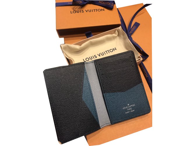 Organizador de bolsillo Louis Vuitton colección Supreme Negro Cuero  ref.44188