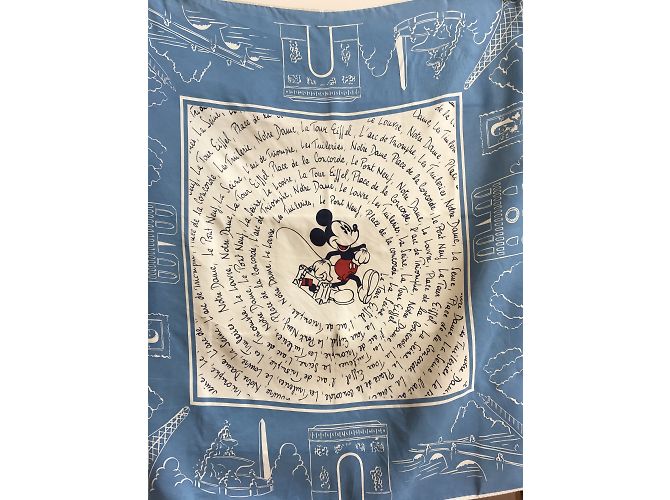 Autre Marque DONALDSON Disney Silk scarf