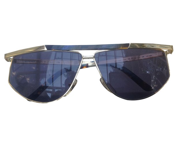 Fendi Oculos escuros Dourado Metal  ref.44339