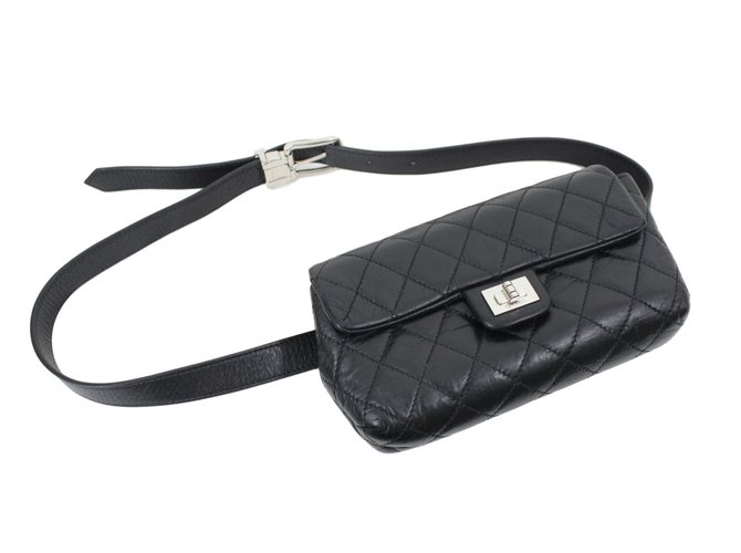 Chanel Clutch-Taschen Schwarz Leder  ref.44397