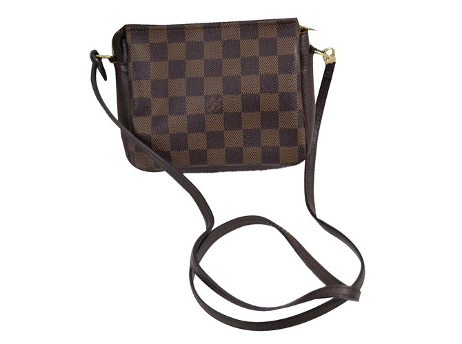 Louis Vuitton Handbags Brown Leather  ref.44519