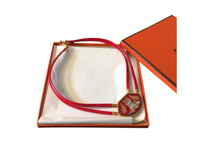 Hermès Necklace Red Golden Leather Gold-plated  ref.44603