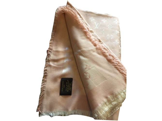 Louis Vuitton Silk scarf Pink Wool  ref.44640