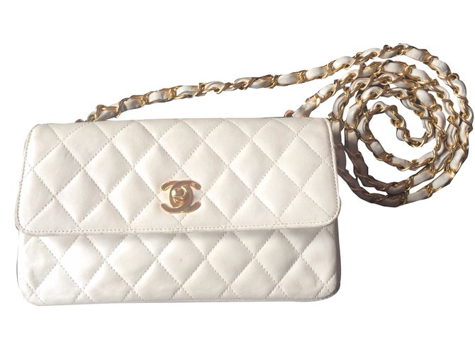 Chanel Handbags White Leather  ref.44681