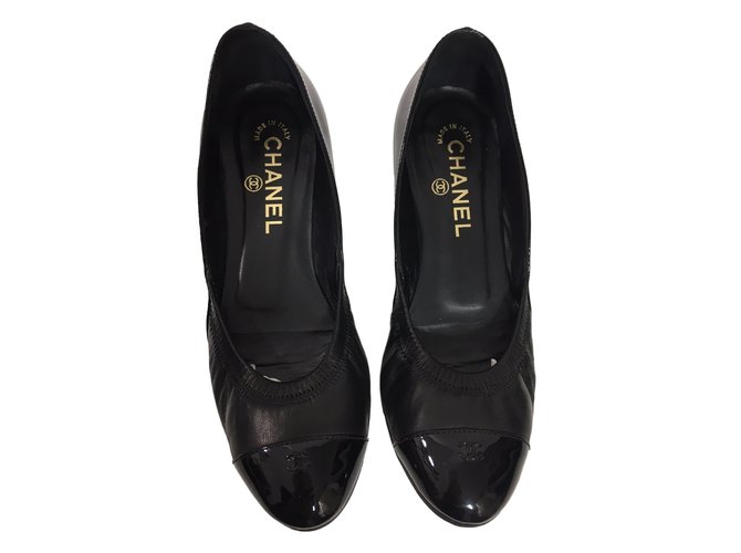 Chanel Ballerinas Black Leather  ref.52093