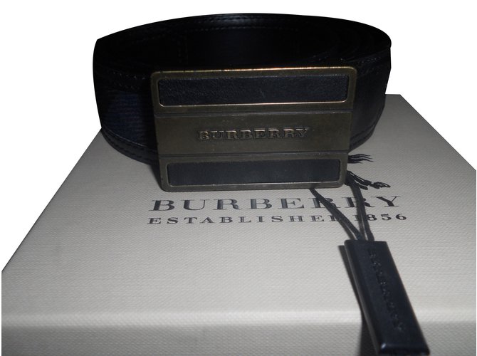 Burberry Belts Multiple colors Leather  ref.44861