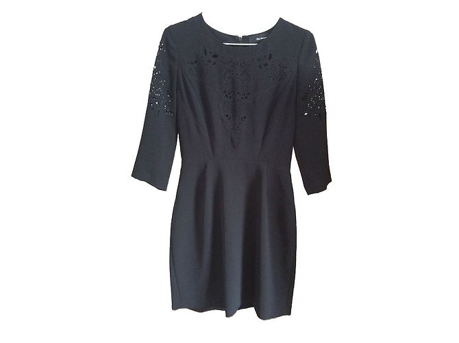 The Kooples Schwarzes Kleid mit Ausschnitt und 3/4 Ärmeln