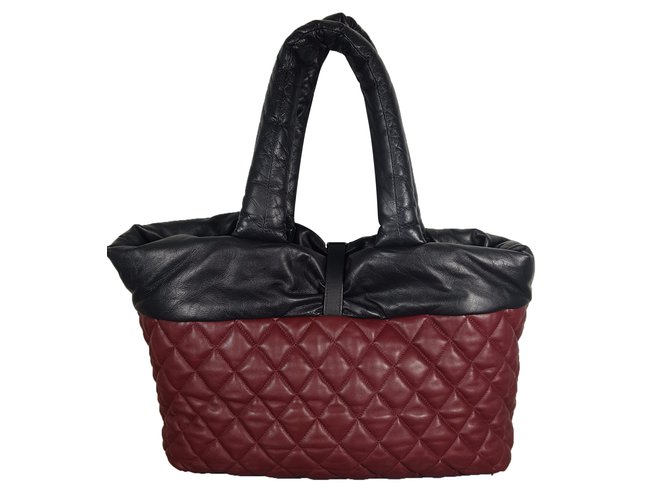 Chanel Handbags Dark red Lambskin  ref.45304