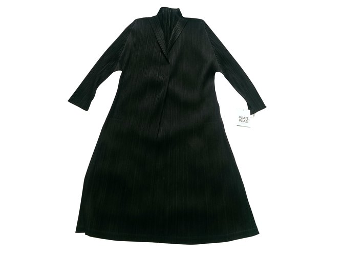 PLEATS PLEASE by ISSEY MIYAKE Black Polyester  ref.45346