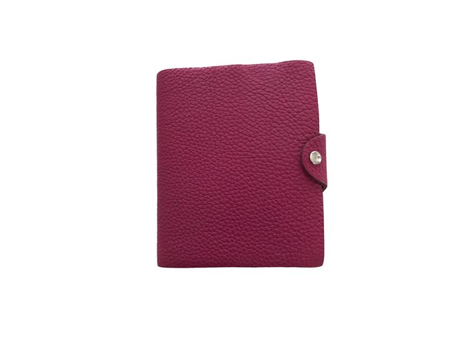 Hermès Billetero pequeño accesorio Púrpura Cuero  ref.45422