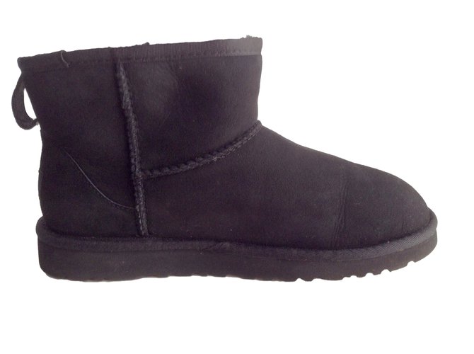 Ugg Classic mini Ankle Boots Suede 