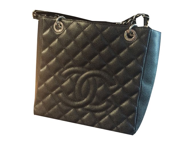 Chanel Handbags Black Leather  ref.45689