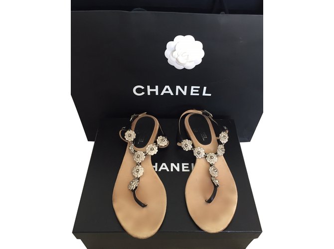 Chanel Sandálias Preto Prata Couro  ref.45941