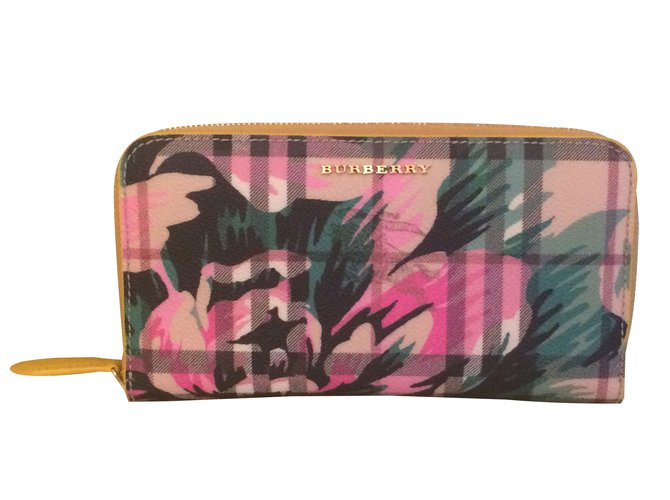 Burberry Wallets Leather  ref.45993