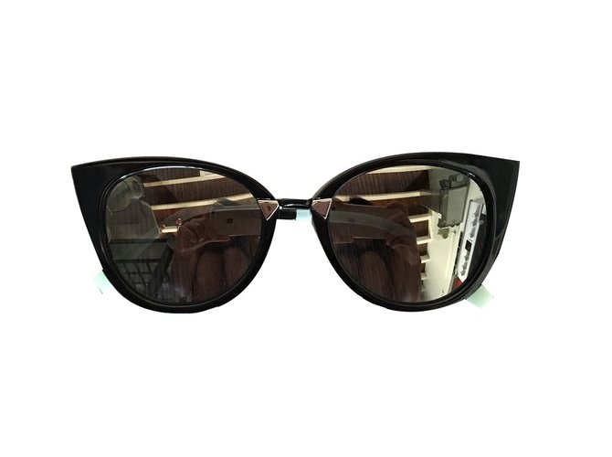 Fendi Sunglasses Black  ref.46178