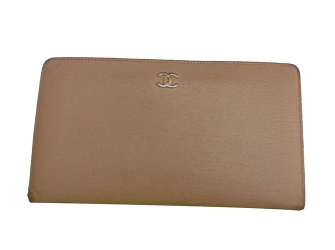 Chanel Purse, wallet, case Beige Leather  ref.46182