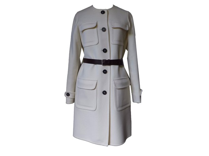 Burberry Coats, Outerwear Cream Wool  ref.46466