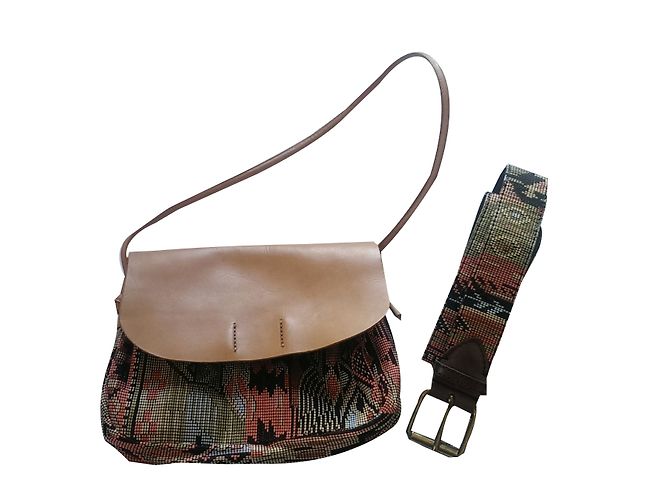 Autre Marque Bolsa pequena Acoté em pele e têxtil com cinto Multicor
