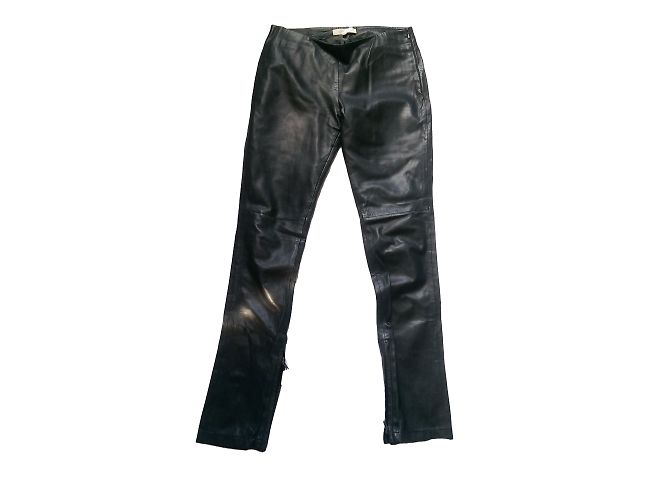 Sandro Hose aus schwarzem Lammfell