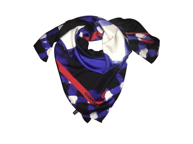 foulard soie Chanel Bleu Marine  ref.46761