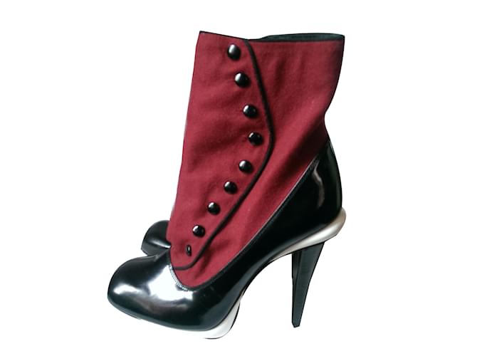 Fendi Ankle Boots Black Red Leather  ref.46939