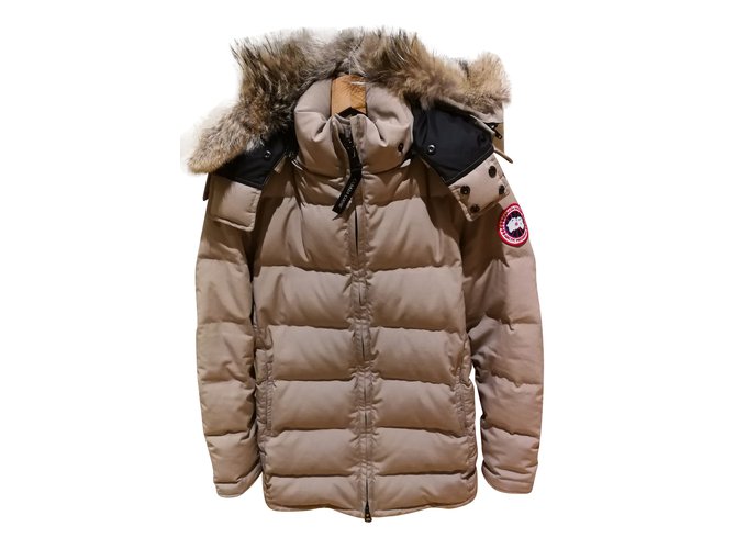 Canada Goose Down jacket Beige Polyester  ref.47261