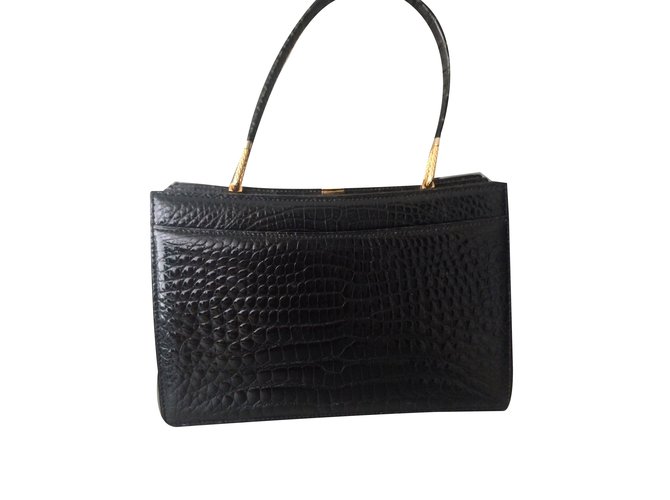 Autre Marque Handbags Black Leather  ref.47289