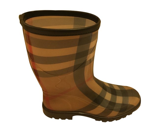 Burberry Boots Beige Rubber  ref.47305