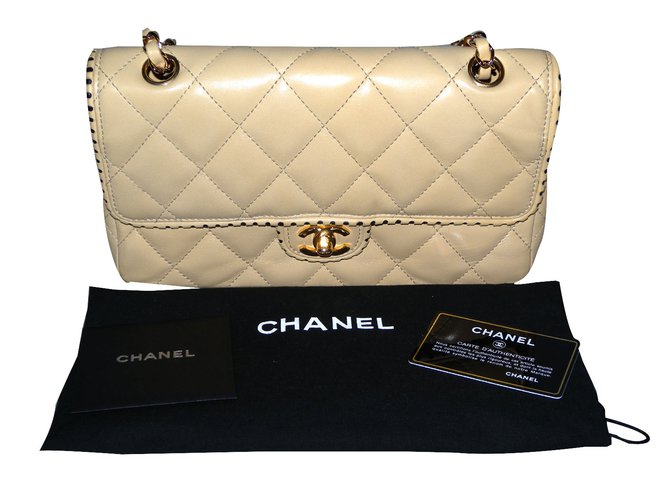 Classique Chanel Timeless Cuir Beige  ref.47657