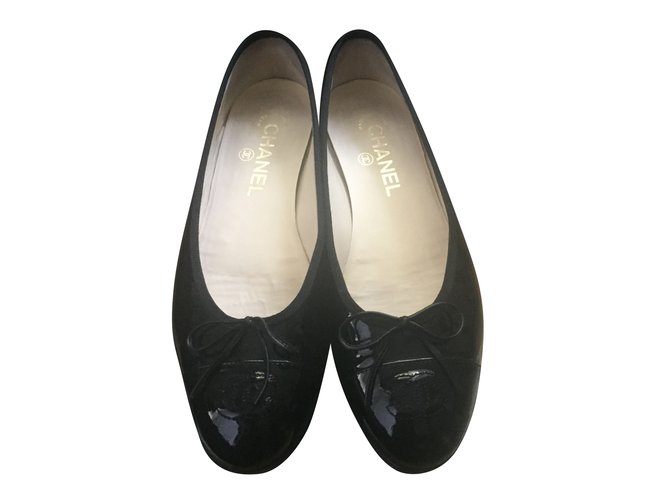 Chanel Ballerinas Black Patent leather ref.47780 - Joli Closet