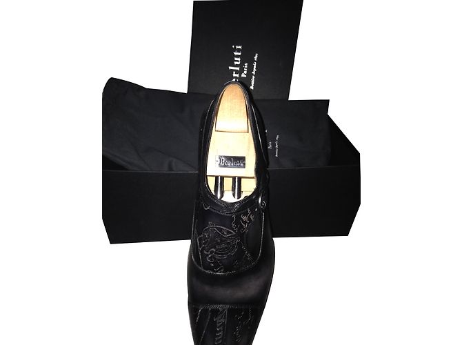 Berluti Scarpe stringate in pelle grigio scuro Grigio antracite