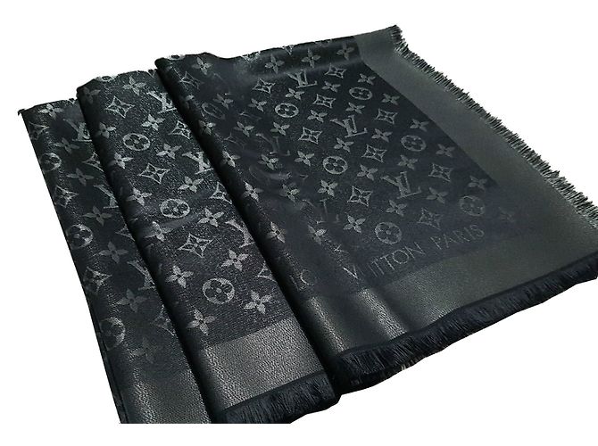 Louis Vuitton Klassischer Monogrammschal Schwarz Seide