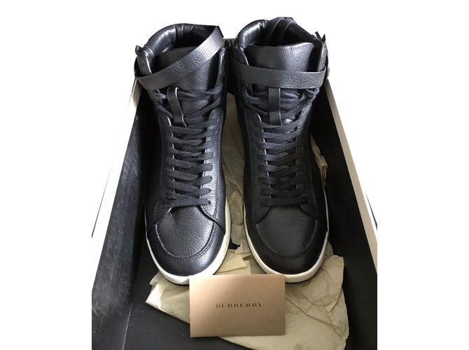 Burberry Sneakers Black Leather  ref.48546