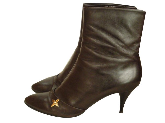 Louis Vuitton Ankle Boots Brown Leather  ref.48572