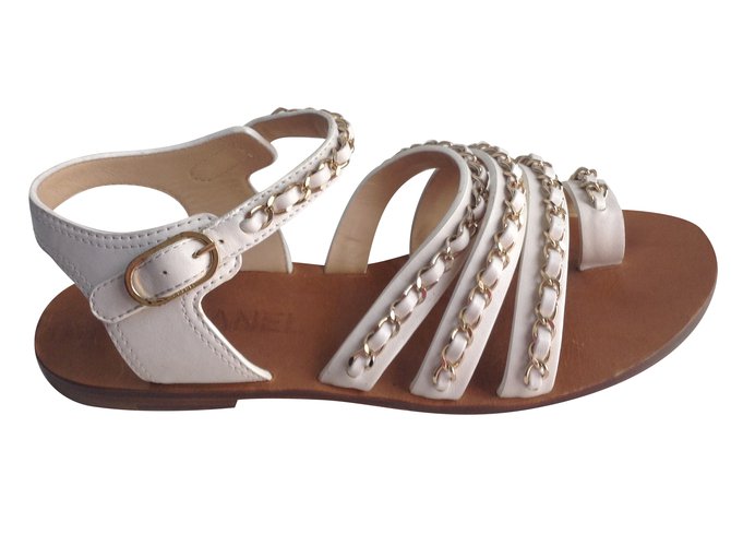 Chanel Sandals White Leather  ref.48704
