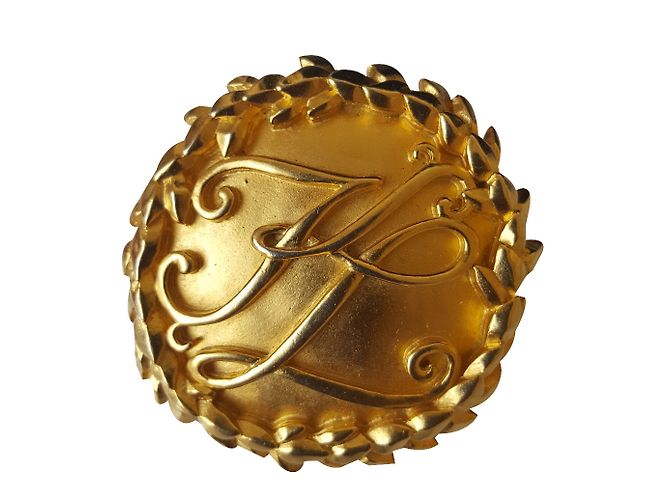 Karl Lagerfeld Pins e spille