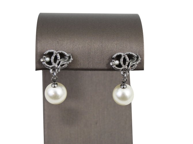 Chanel Earrings Silvery Steel  ref.49146