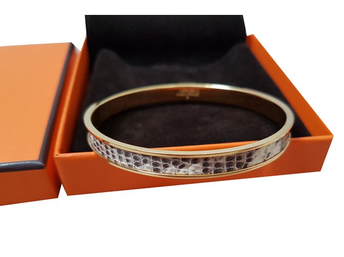 Hermès Bracelets Cuirs exotiques Gris  ref.49476