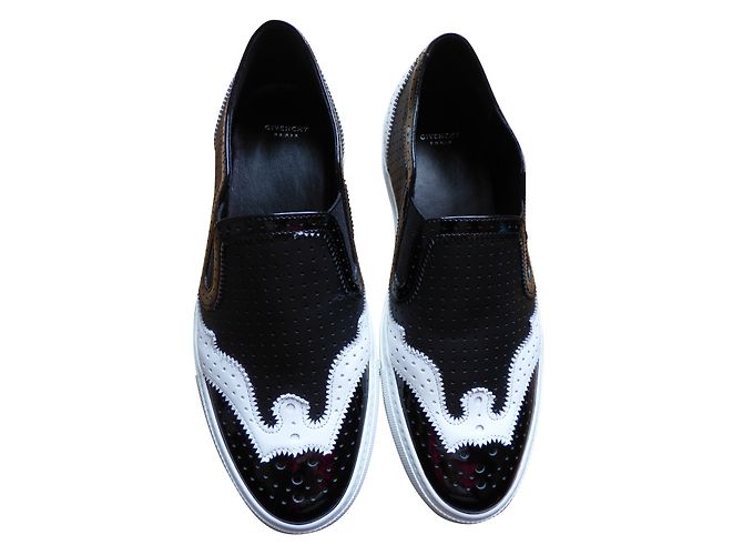 Sneakers Slip-On Givenchy in Pelle Nera e Bianca Nero Bianco