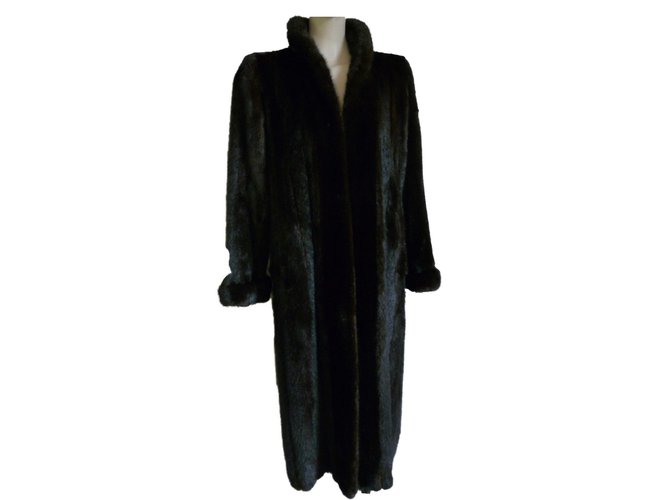 Yves Saint Laurent Mink coat "Mahogany" Black Fur  ref.50228