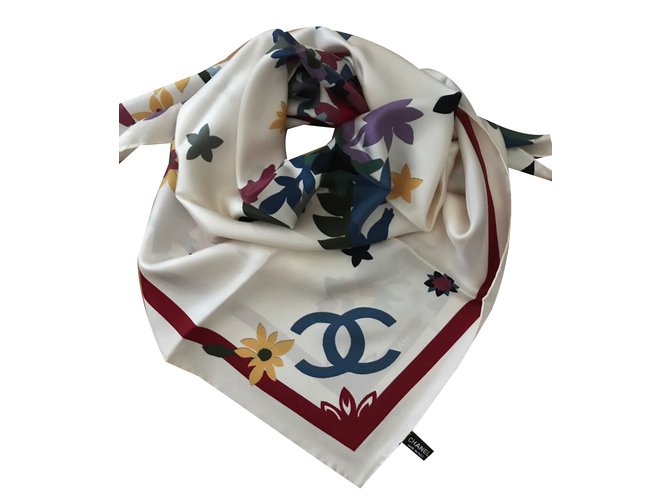 CHANEL foulard soie Multicolore  ref.50268