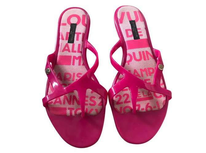 Louis Vuitton Sandals Pink Plastic ref.50322 - Joli Closet