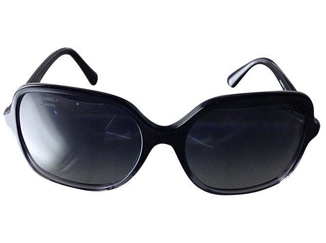 Chanel Oculos escuros Preto Plástico  ref.50357