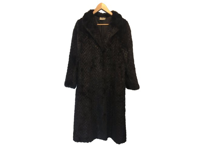 Valentino Coats, Outerwear Dark brown Fur  ref.50502