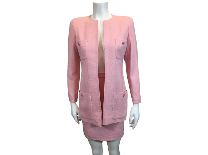 Chanel Tailleur jupe Laine Rose  ref.50510
