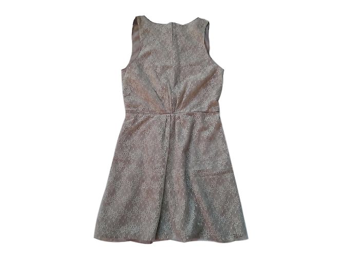 Vestido Maje de renda e seda sem mangas Creme Cru
