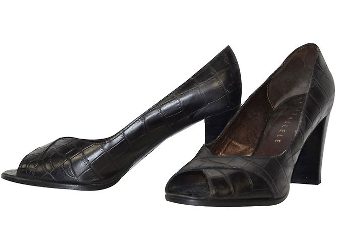 Autre Marque PARALLELE Offene Pumps aus schwarzem Leder Größe 38.5