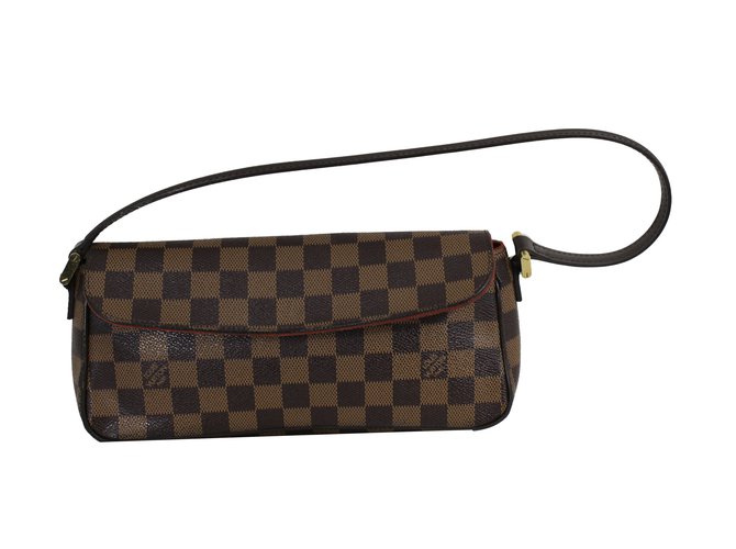 Louis Vuitton Clutch bags Brown Leather  ref.51030