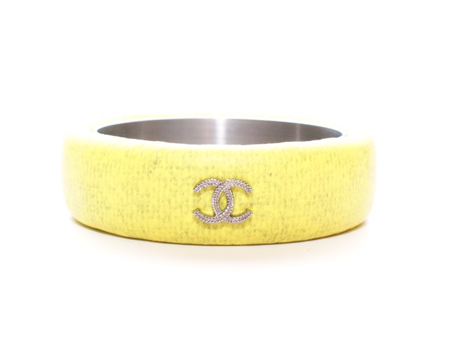 Chanel Armbänder Gelb Stahl  ref.51074
